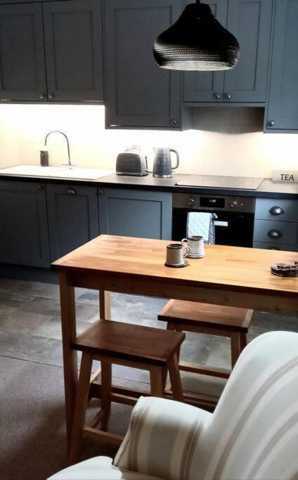 צ'יצ'סטר The Old Barn Annexe, Cosy Stay, Close Drive To City, Beach, South Downs & Goodwood מראה חיצוני תמונה