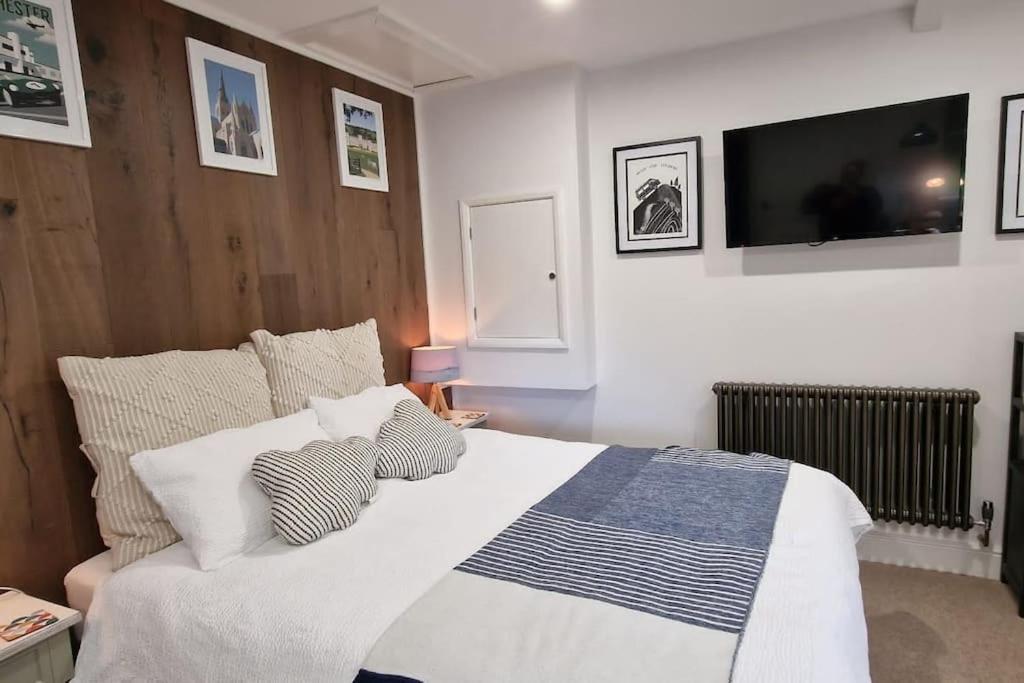 צ'יצ'סטר The Old Barn Annexe, Cosy Stay, Close Drive To City, Beach, South Downs & Goodwood מראה חיצוני תמונה